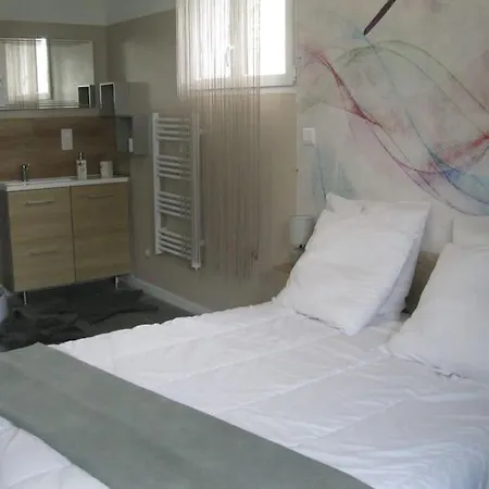 L'atypique, Gite Independant Avec Jacuzzi Holiday home